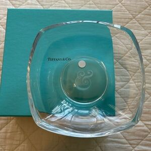 Tiffany & Co. Ampersand 6in Crystal Bowl with Iconic Blue Box